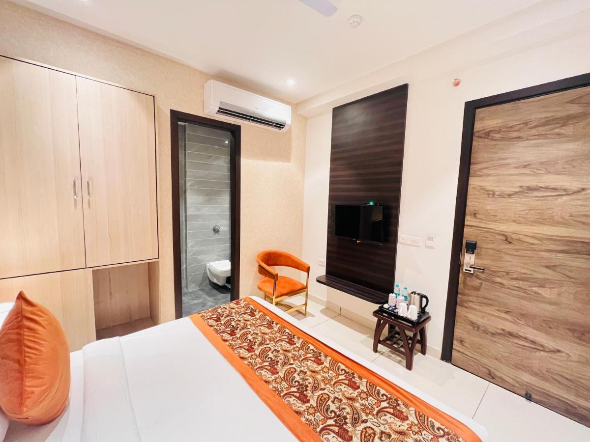 Hotel The Savode - Just 2 Mins From Golden Temple Amritsar Dış mekan fotoğraf